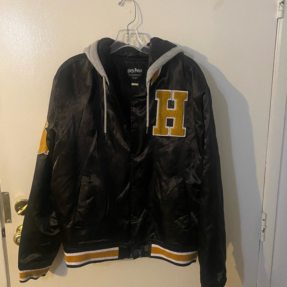 Harry Potter Hufflepuff Satin Varsity Letterman Jacket Mens M Hogwarts